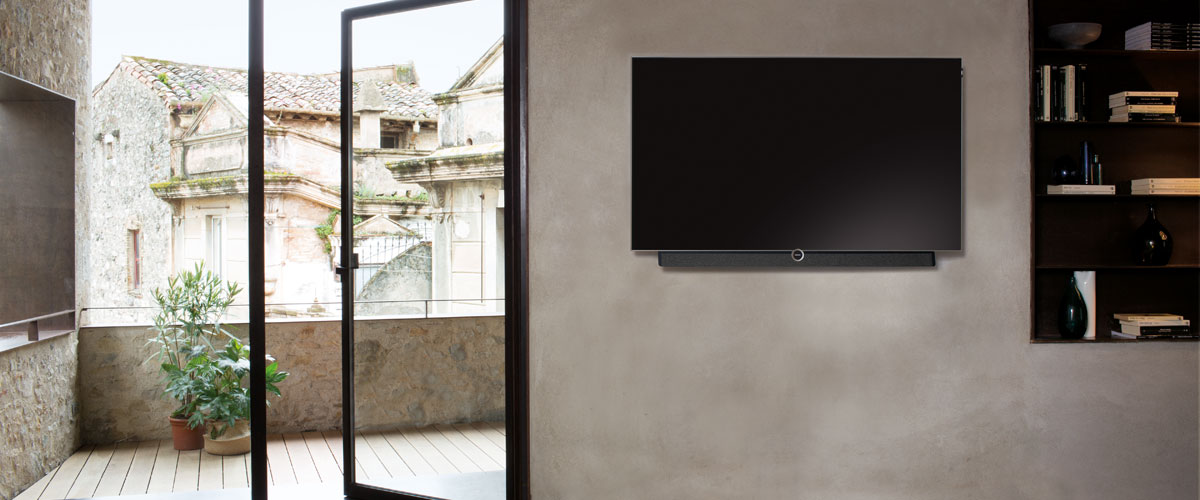 Tv Wall Mount Suitable For Loewe Products Full Motion And Motorised Vogel S